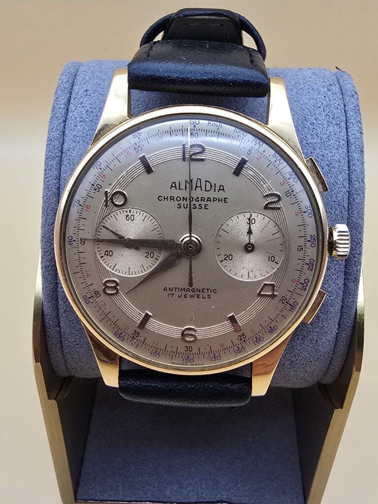 Cronographe Suisse 18K Almadia vintage 1940-1950