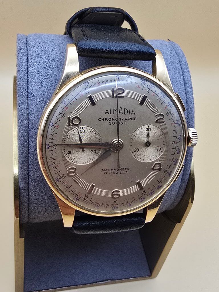Cronographe Suisse 18K Almadia vintage 1940-1950